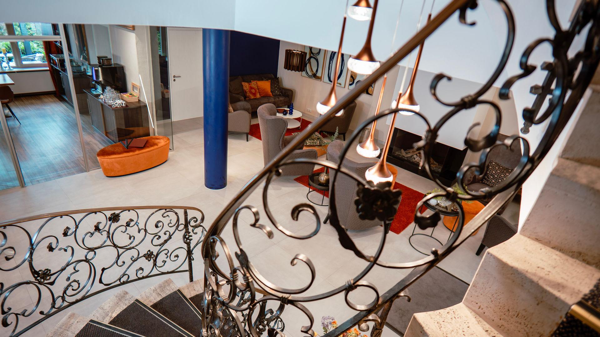 Close-up of the wrought-iron banister.